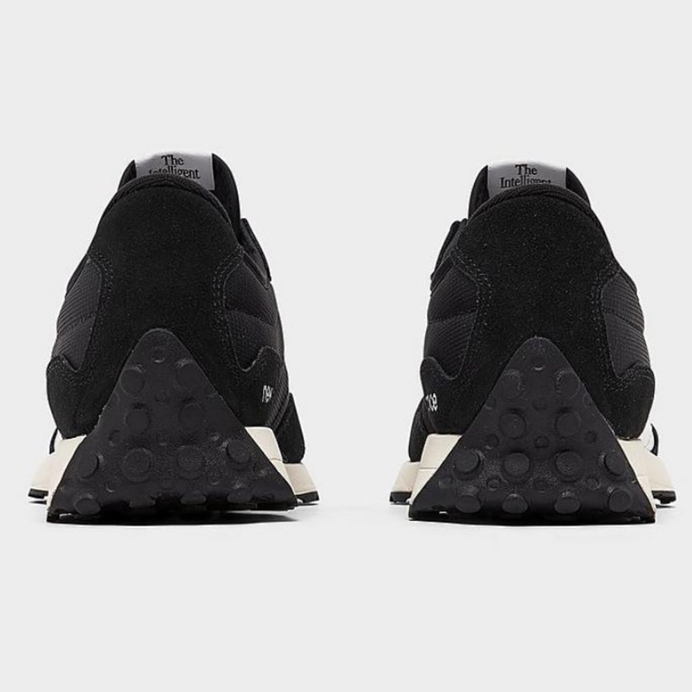 🔥NIB New Balance 327 Tennis Shoes - Picture 4 of 7